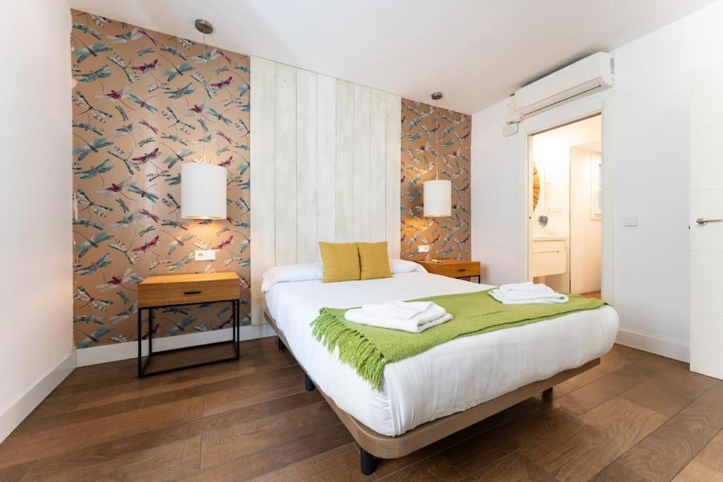 Super Central Malaga Flat With Terrace And Free Parking Екстер'єр фото