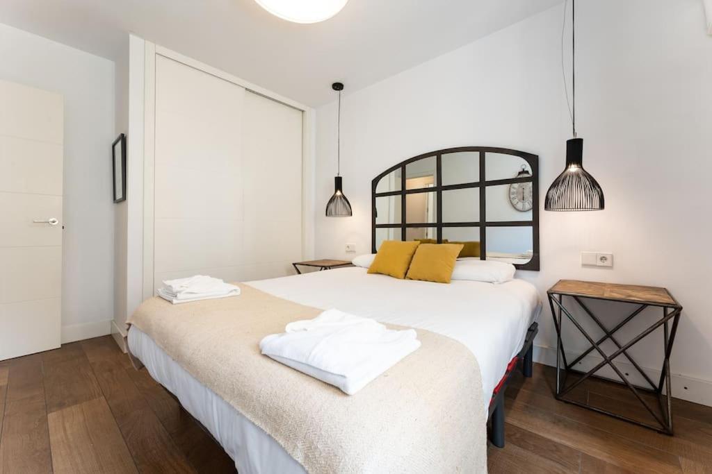 Super Central Malaga Flat With Terrace And Free Parking Екстер'єр фото