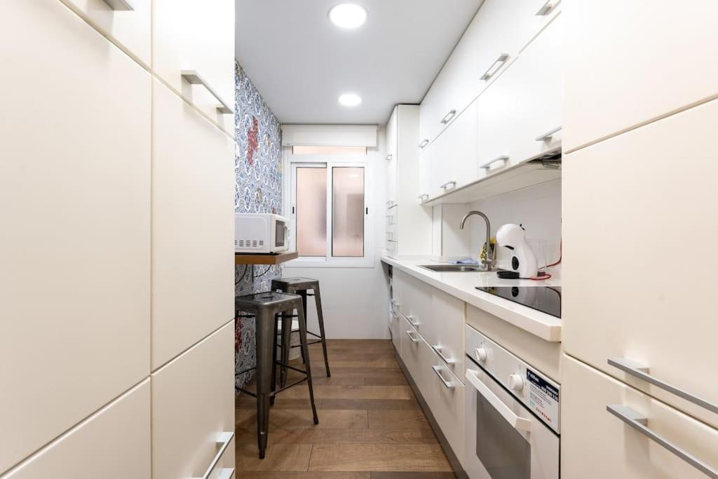 Super Central Malaga Flat With Terrace And Free Parking Екстер'єр фото